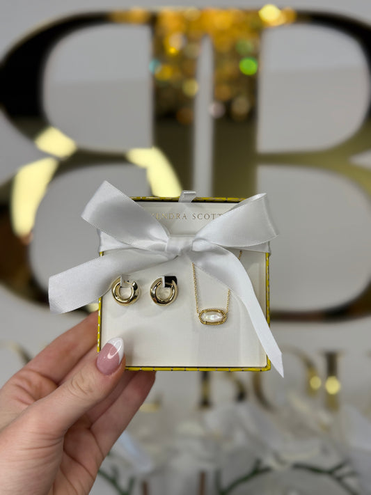 BOUTIQUE KENDRA SCOTT ELISA MIKKI GOLD GIFT SET IN IVORY MOTHER OF PEARL 2