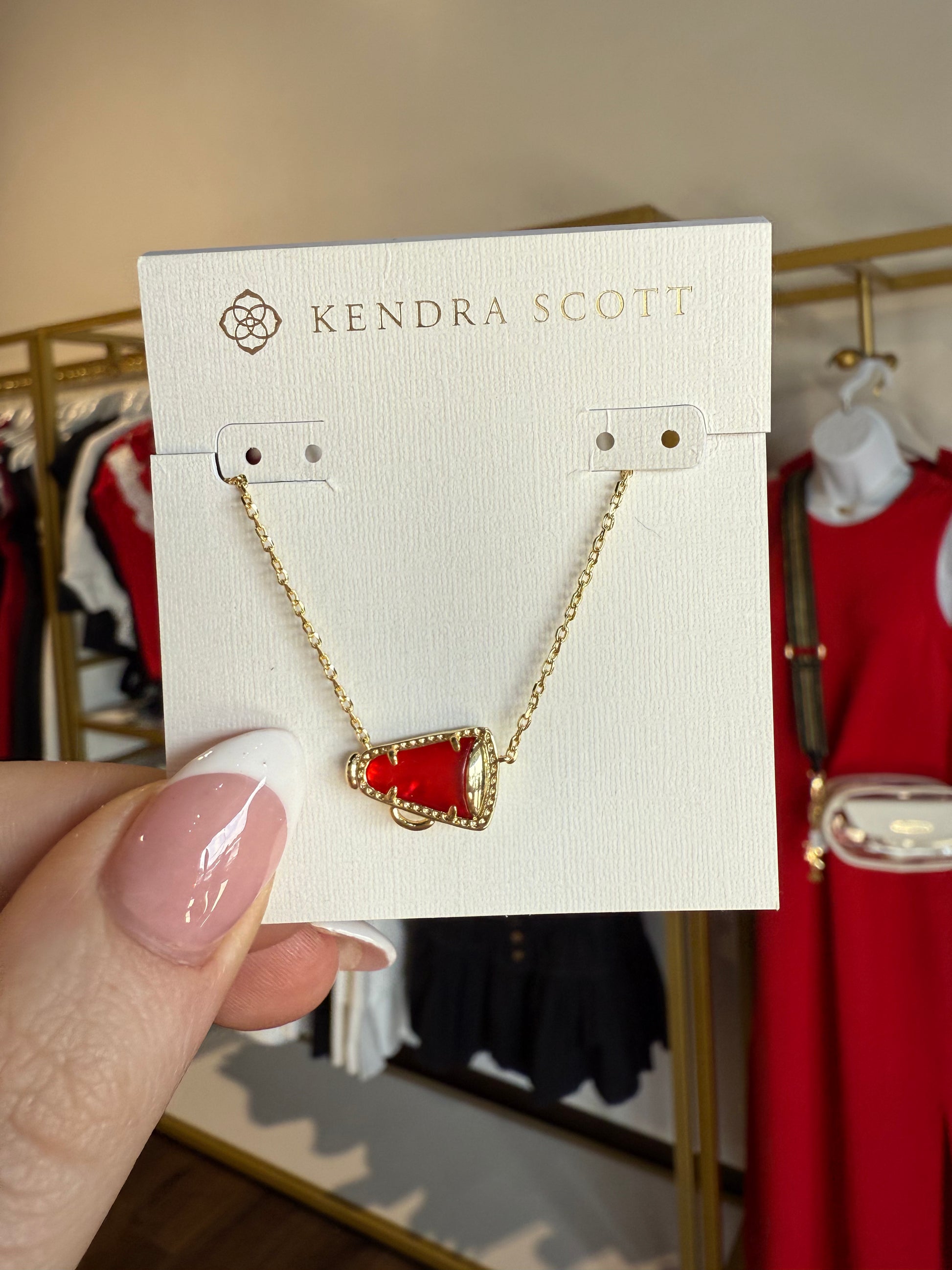 BOUTIQUE  KENDRA SCOTT GOLD CHEER PENDANT NECKLACE RED ILLUSION IN HAND