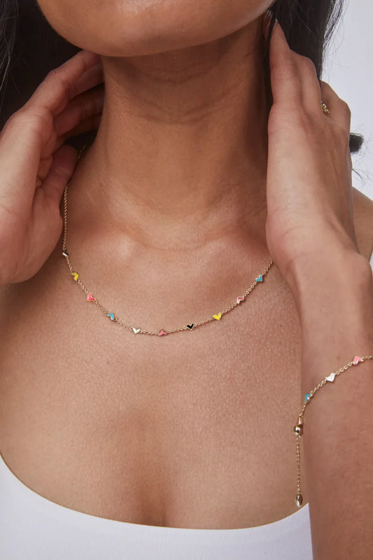 BOUTIQUE KENDRA SCOTT HAVEN GOLD STRAND NECKLACE MULTI MIX ON NECK