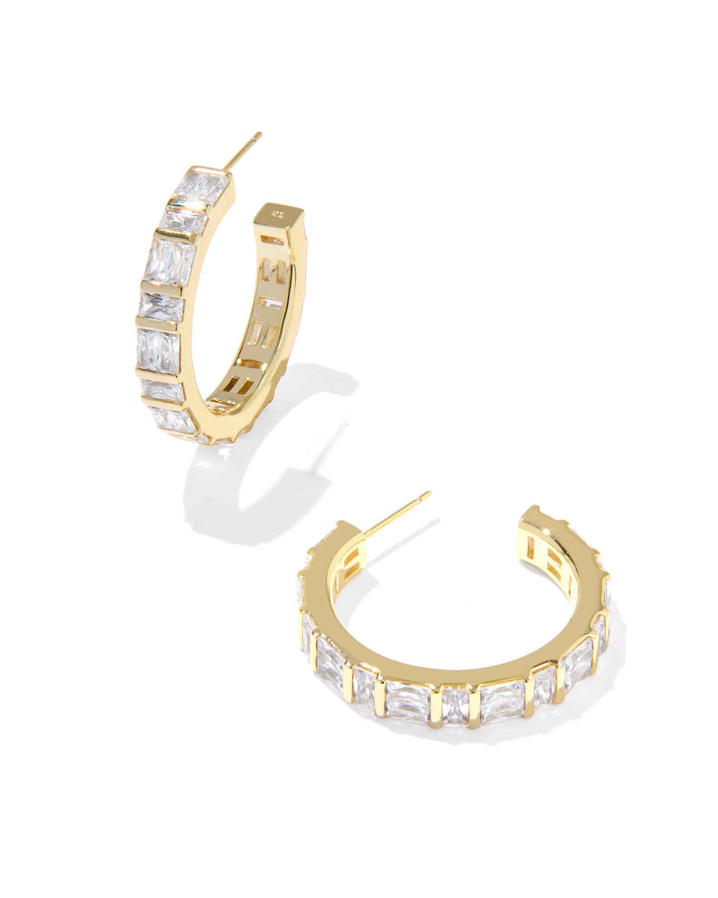 BOUTIQUE KENDRA SCOTT JAMIE GOLD HOOP EARRINGS IN WHITE CZ