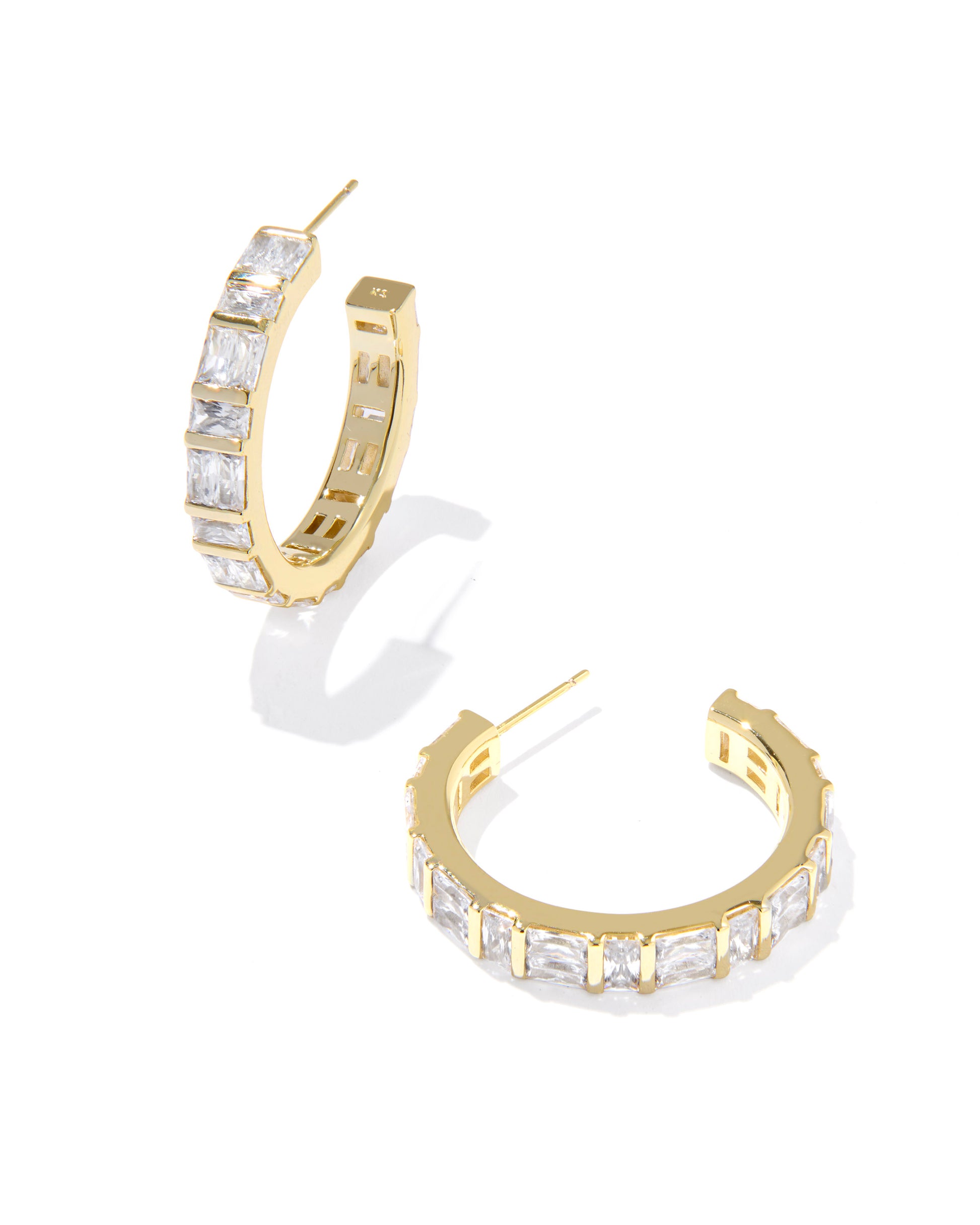 BOUTIQUE KENDRA SCOTT JAMIE GOLD HOOP EARRINGS IN WHITE CZ