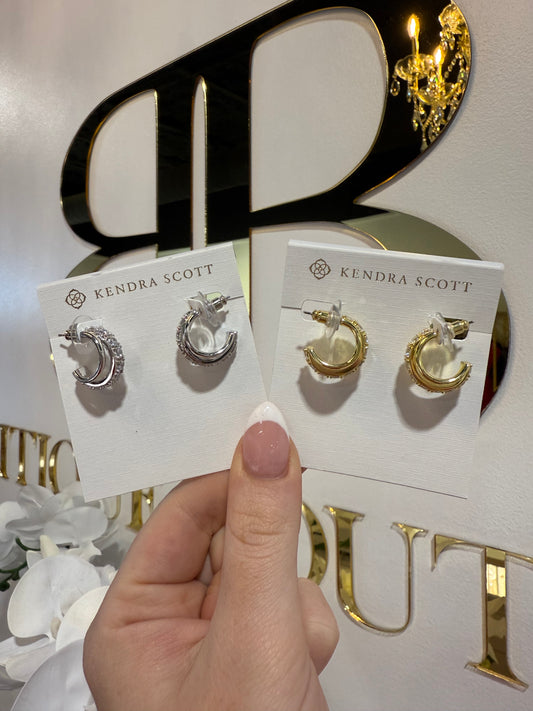 BOUTIQUE KENDRA SCOTT LIVY HUGGIE EARRING IN WHITE CRYSTAL