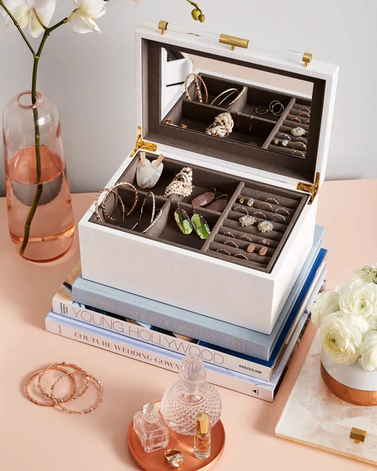 BOUTIQUE KENDRA SCOTT MEDIUM ANTIQUE BRASS JEWELRY BOX 4