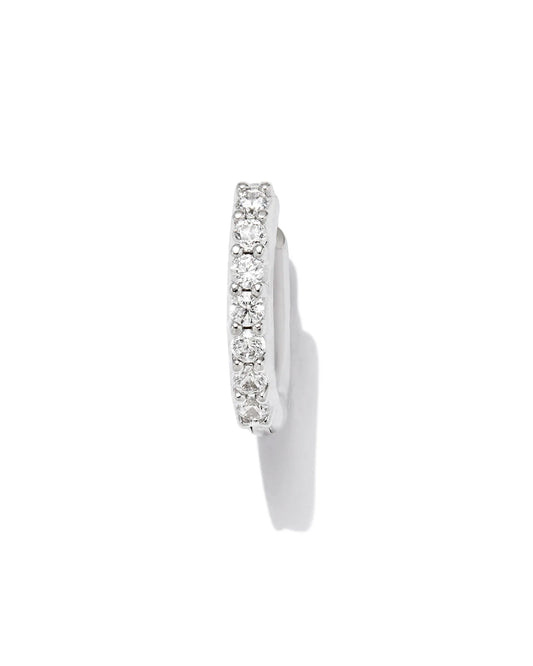BOUTIQUE KENDRA SCOTT SILVER ADDISON CRYSTAL SINGLE HUGGIE EARRING IN WHITE CRYSTAL