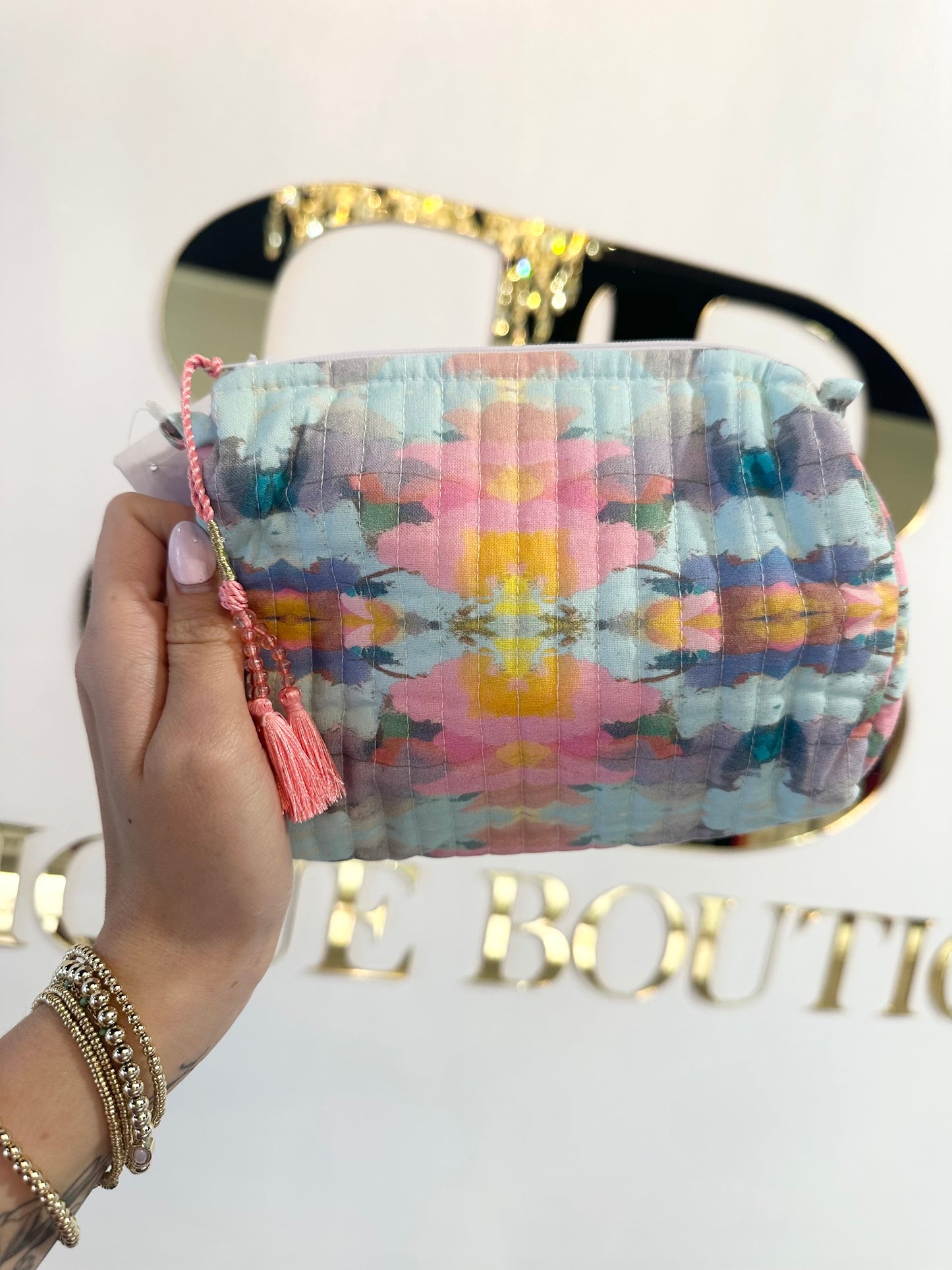 BOUTIQUE LAURA PARK ANTIGUA SMILE LARGE COSMETIC BAG BB