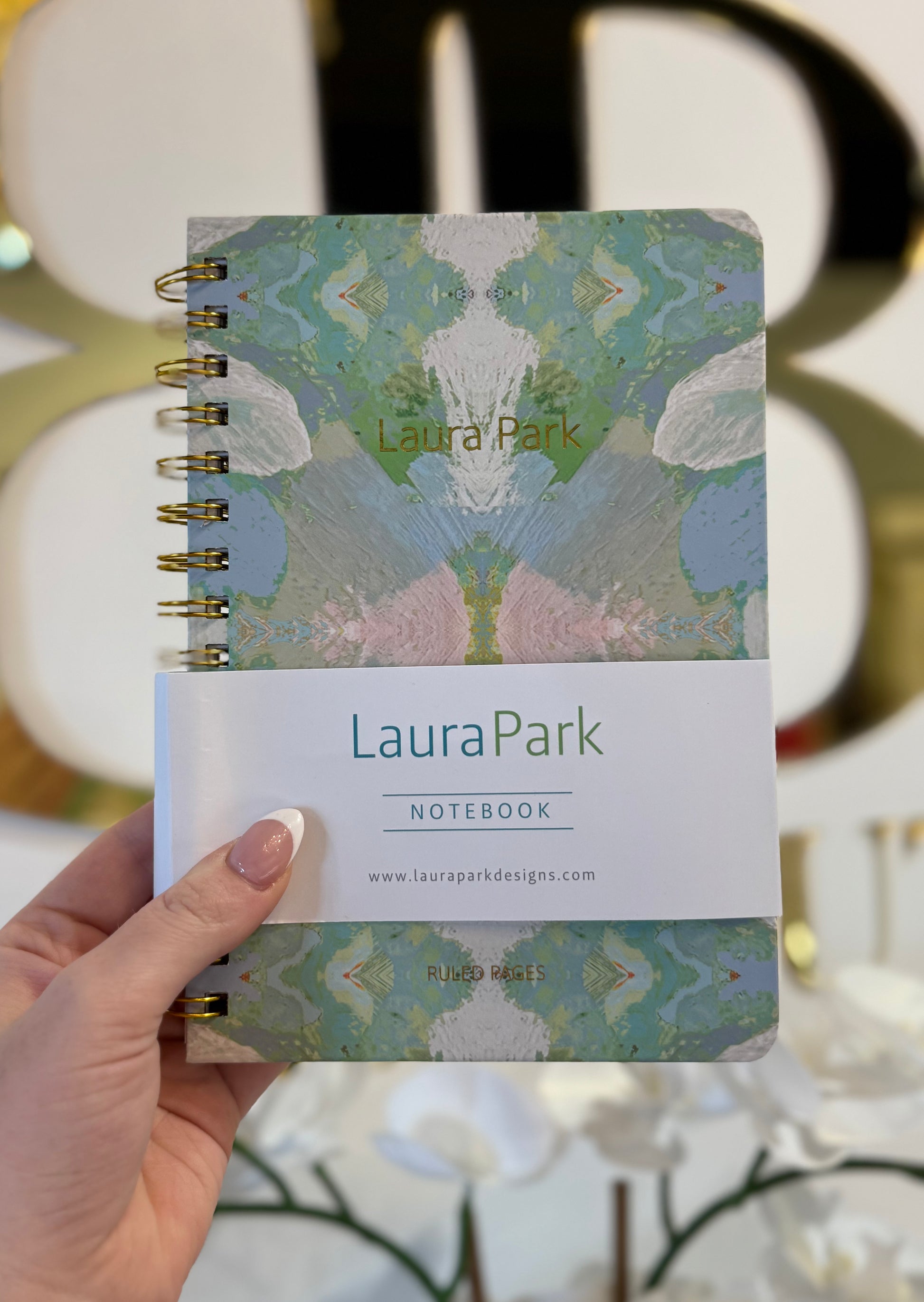 BOUTIQUE LAURA PARK ELEPHANT FALLS NOTEBOOK IN HAND
