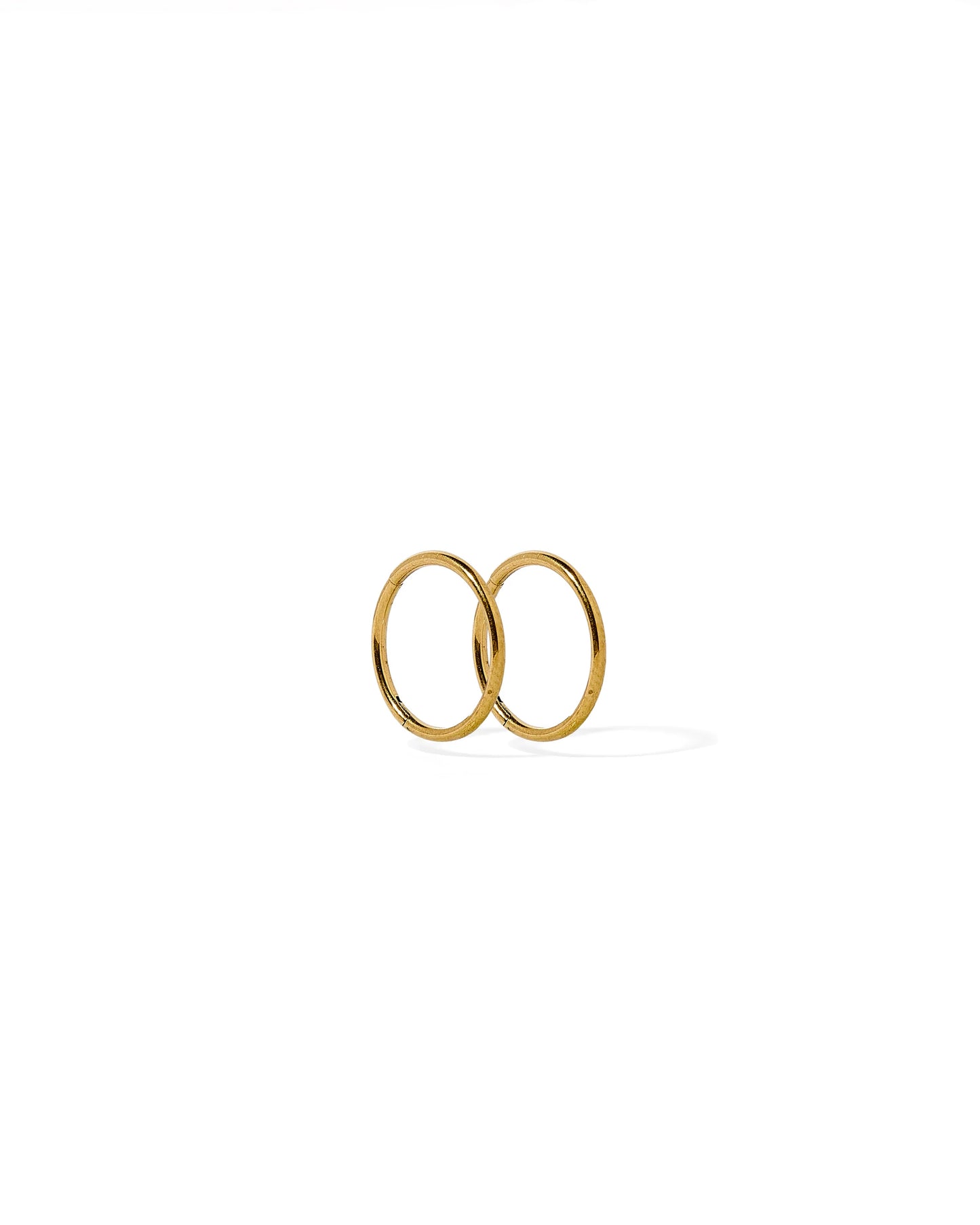 BOUTIQUE LINNY CO AVA GOLD 8MM HUGGIE EARRINGS