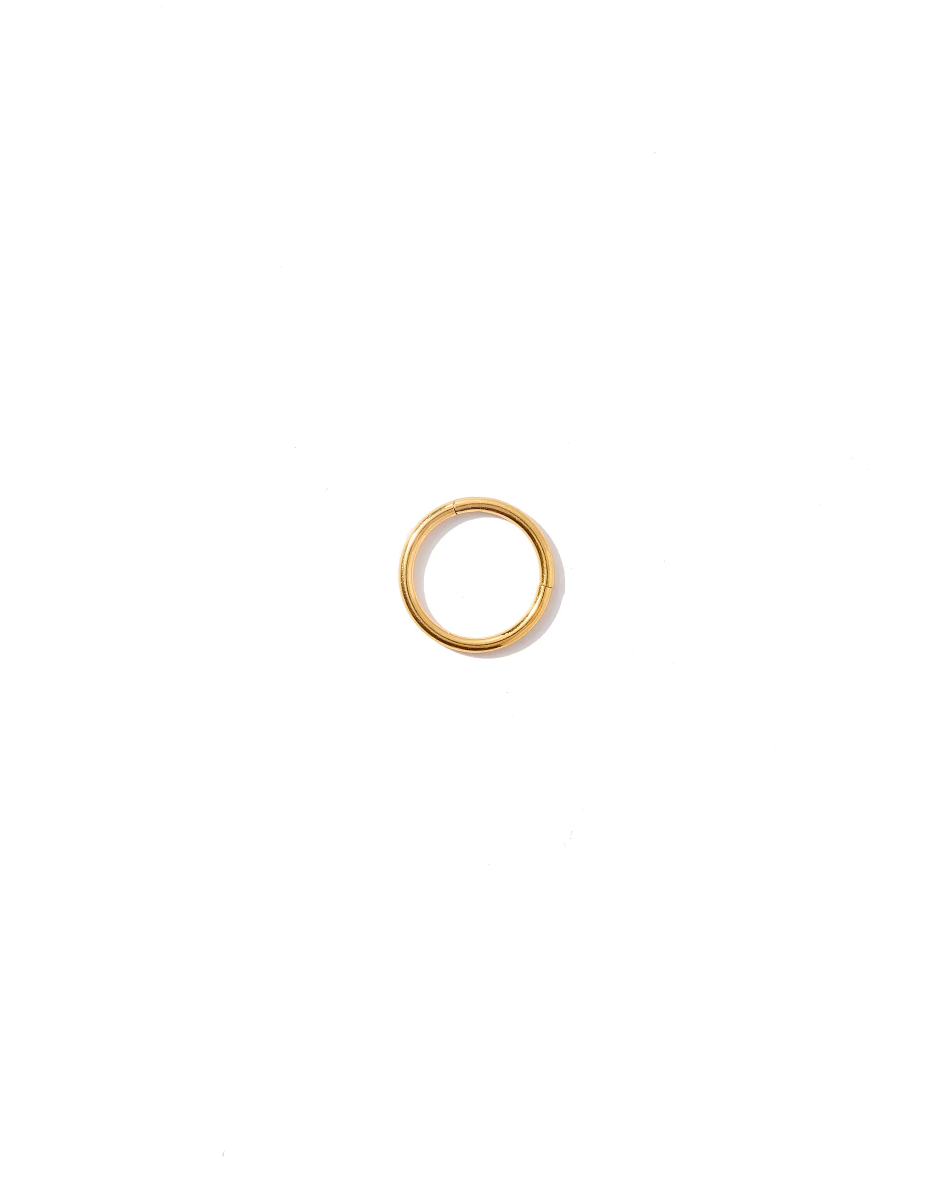 BOUTIQUE LINNY CO AVA GOLD 8MM HUGGIE EARRINGS 2