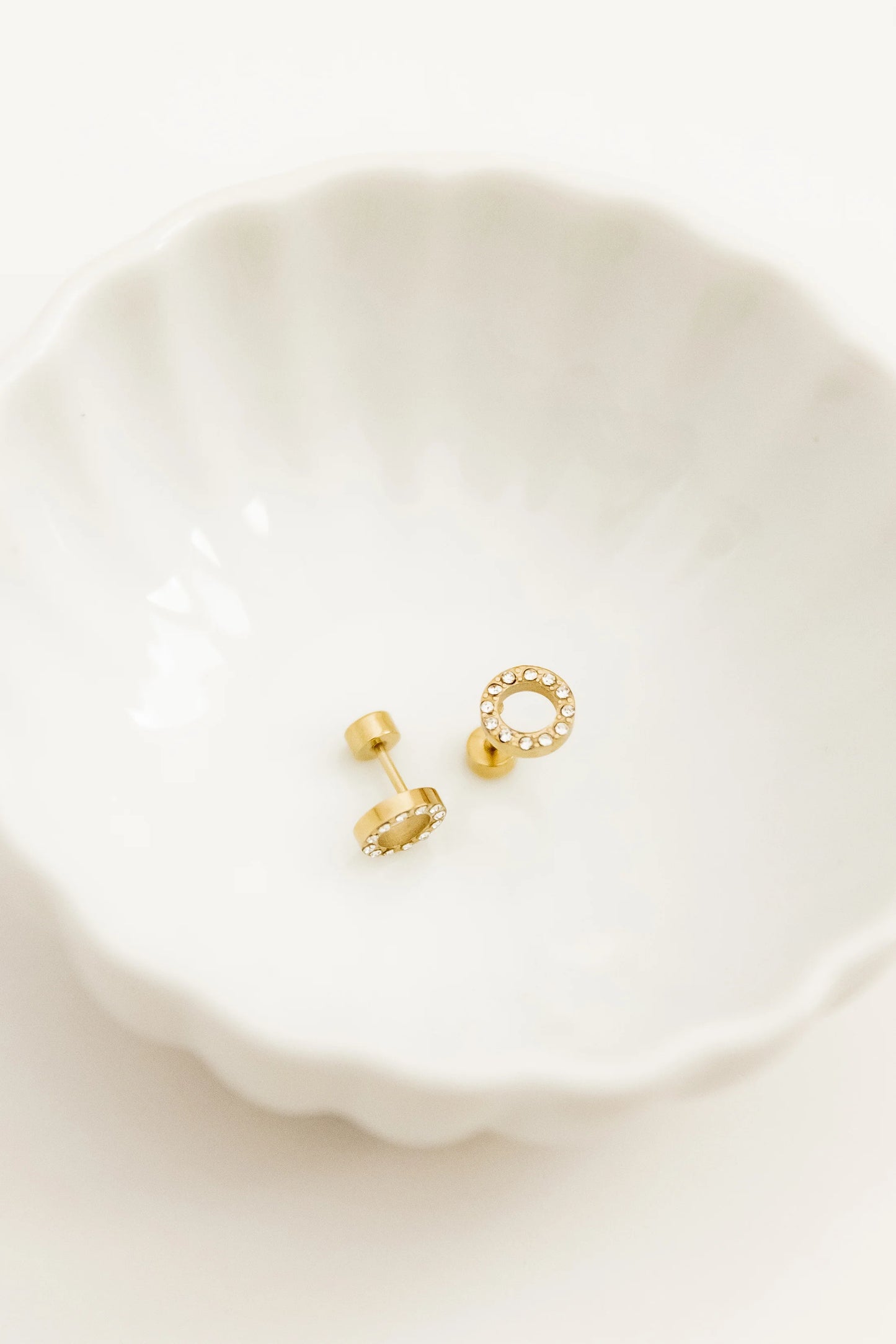 LINNY CO Screwback Stud Earrings - Lainey
