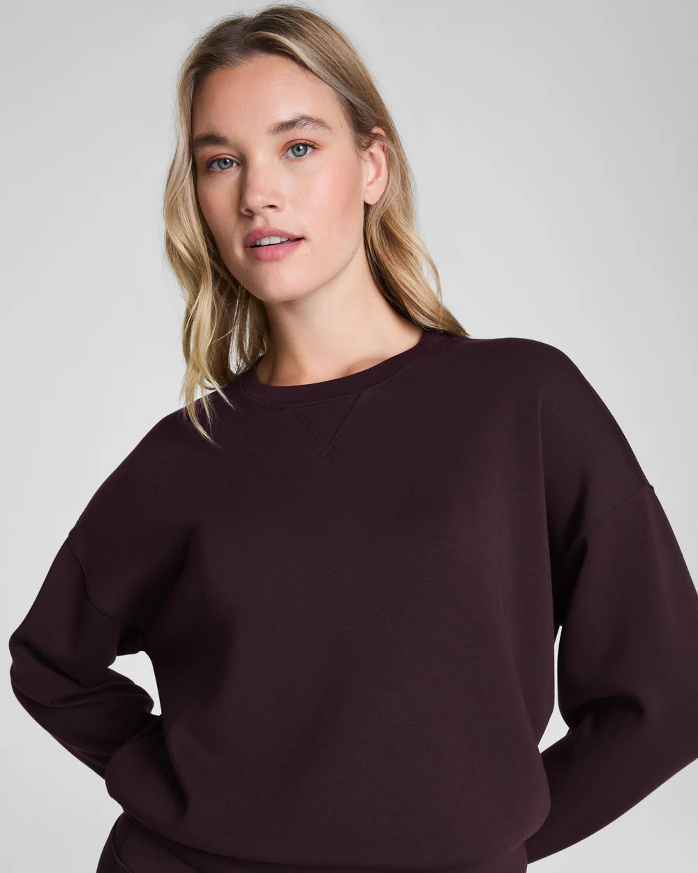 BOUTIQUE SPANX AIRESSENTIALS CREWNECK TRUFFLE BROWN FRONT 2