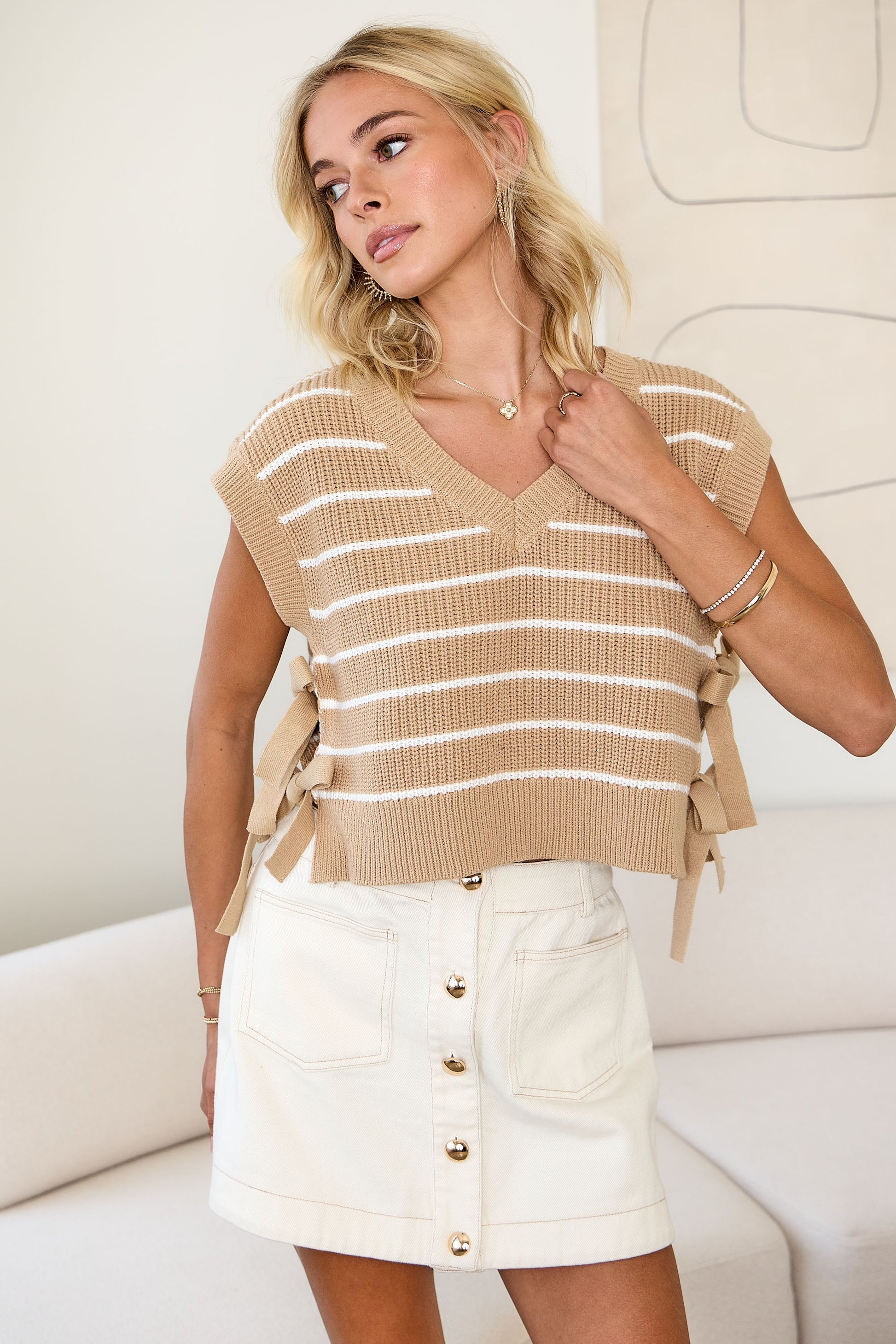 BOUTIQUE TOASTED STRIPE SWEATER VEST FRONT 2