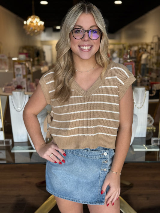 BOUTIQUE TOASY STRIPE SWEATER VEST TAUPE/OFF WHITE FRONT ON MODEL