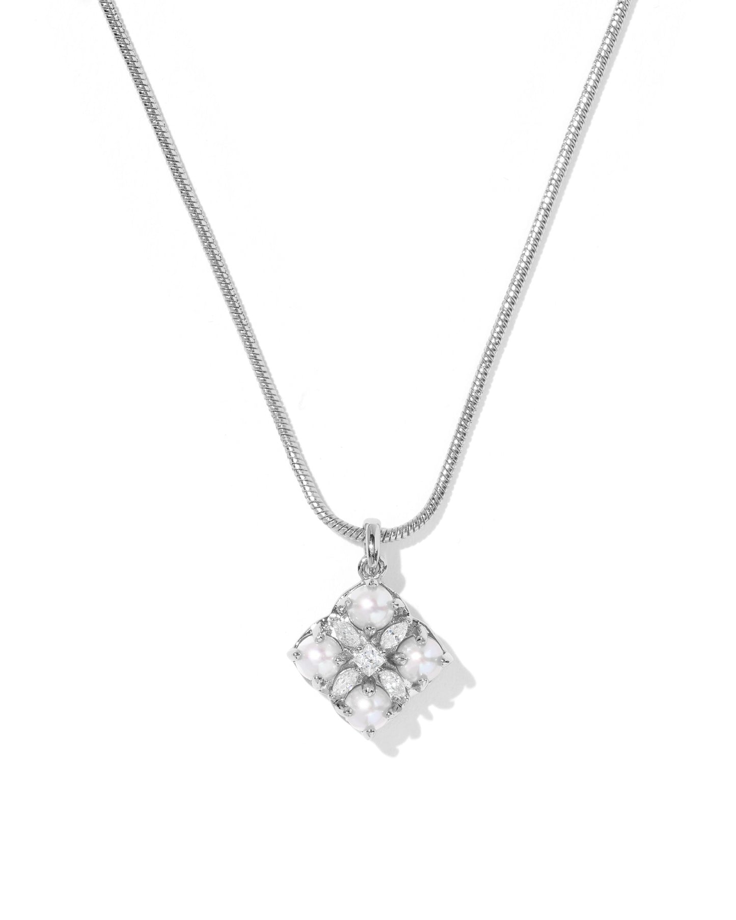 silver necklace with pearl pendant